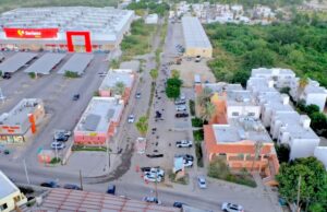 Refuerza Ayuntamiento de Los Cabos acciones de bacheo en colonia Residencial Rosarito