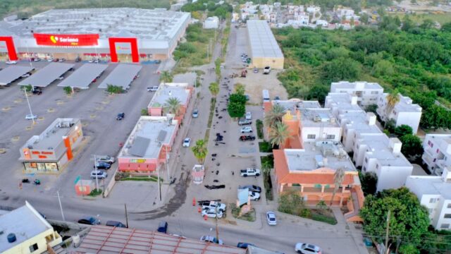 OBRAS PÚBLICAS BACHEO COLONIA RESIDENCIAL ROSARITO 1