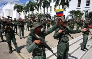 El Gobierno de Venezuela despliega 200.000 militares para enfrentar las «amenazas» de Estados Unidos