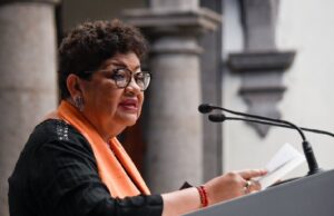 Tras renuncia de Gertz Manero, Ernestina Godoy se perfila para quedarse en la FGR