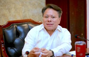 Recibe Christian Agúndez visita del embajador de Panamá en México, Abraham Martínez