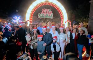 Viven familias cabeñas la magia del Encendido del Árbol Navideño en San José del Cabo y delegaciones municipales