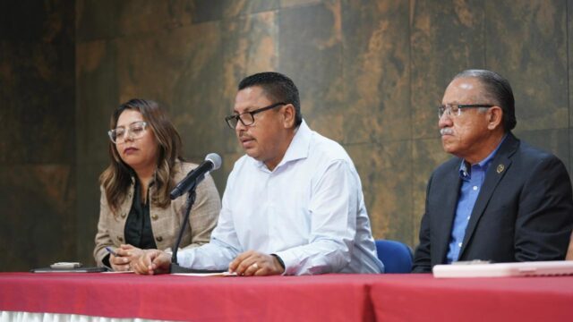 MESAS DE TRABAJO 251201 2