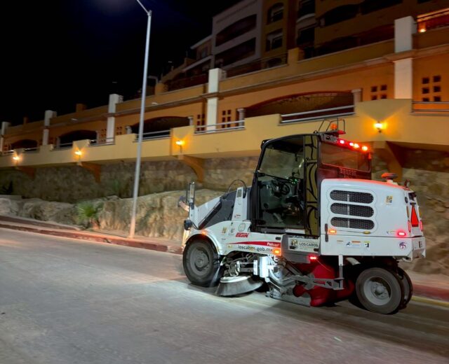 SERVICIOS PÚBLICOS BARREDORAS MECÁNICAS LIMPIEZA 2