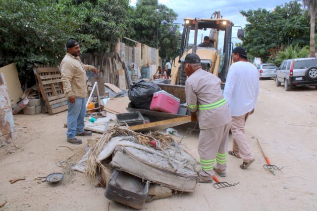 SERVICIOS PÚBLICOS RECOLECCIÓN DE RAMAS Y CACHARROS SANTA ROSA 4