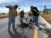 Atiende Gobierno de Los Cabos puntos críticos de baches en el corredor turístico