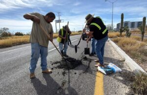 Atiende Gobierno de Los Cabos puntos críticos de baches en el corredor turístico