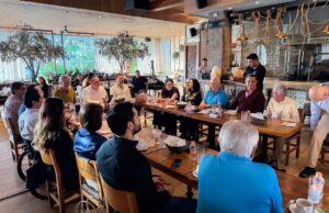 XV Administración Municipal comparte avances y logros con Grupo Madrugadores