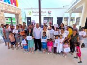 Entregan apoyos económicos a niñas y niños indígenas, afromexicanos y nativos en Los Cabos