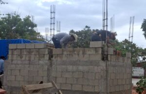 Reactivan trabajos de albañilería en escuelas de Cabo San Lucas