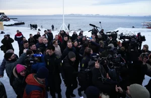 Los líderes de Dinamarca y Groenlandia discuten preacuerdo de Trump con OTAN sobre la isla