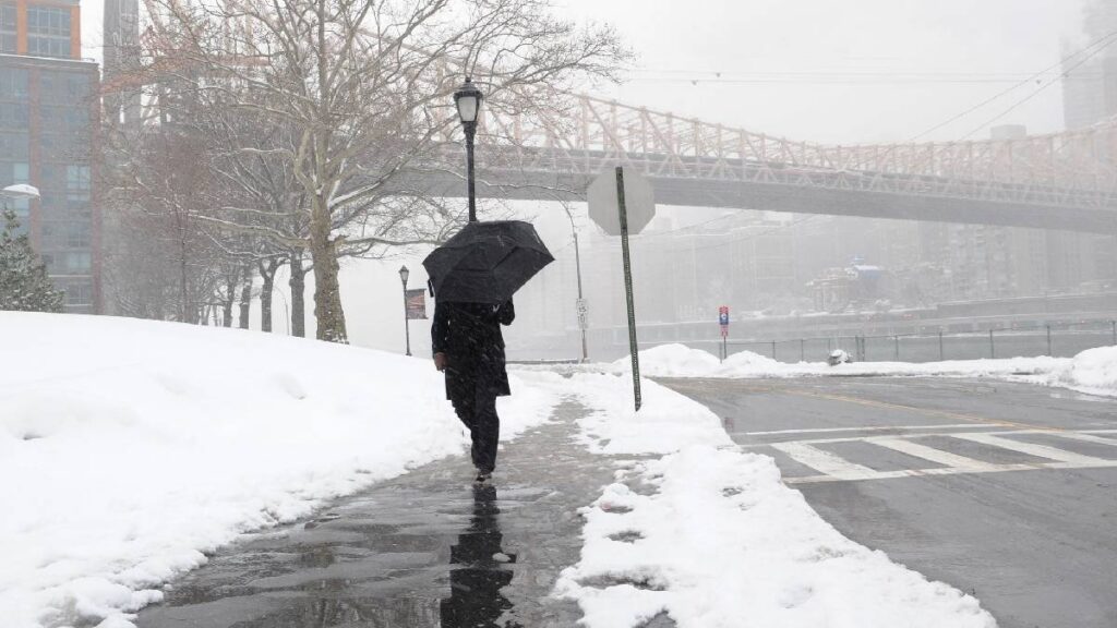 El peor frío en 40 años: alerta en EE. UU. por tormenta invernal; 160 millones de personas, en riesgo