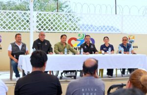 Alcalde Christian Agúndez se reúne con familias de niñas y niños que acuden al Centro de Inclusión y Desarrollo