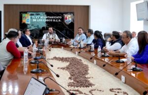 Atiende Christian Agúndez a representantes de Antorcha Campesina en Los Cabos