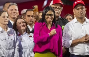 Delcy Rodríguez llama «socio y amigo» a Trump y le pide cesar el bloqueo contra Venezuela