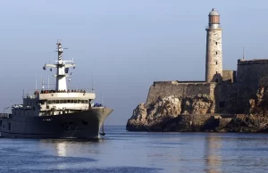 Dos buques de México atracan en Cuba con el segundo envío de ayuda humanitaria