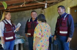 Entregan apoyos asistenciales casa por casa en Cabo San Lucas y Miraflores