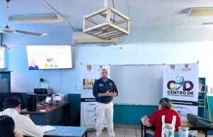 Capacitan a personal docente de Cabo San Lucas sobre autismo e inclusión educativa