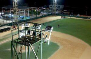 Instalan 100 luminarias en unidades deportivas de Los Cabos
