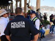 Retiran 16 módulos irregulares en la Marina de Cabo San Lucas
