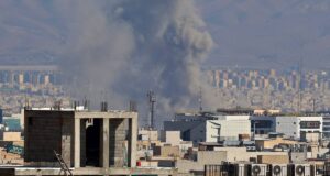 Estados Unidos sería el responsable del bombardeo a escuela de Irán, según el New York Times