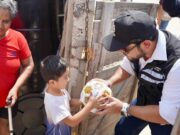 Alcalde Christian Agúndez entrega tinacos, agua potable y apoyos en beneficio de familias de Cabo San Lucas