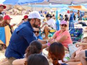 Supervisa alcalde Christian Agúndez seguridad y atención ciudadana en playa El Chileno durante jornada de alta afluencia