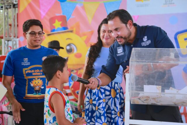 CELEBRA ALCALDE CHRISTIAN AGÚNDEZ A LA NIÑEZ DE LA ZONA RURAL 6