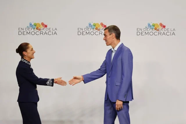 GRAF4091-FOTODELDIA-ESPANA-CUMBRE-DEMOCRACIA