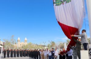 Fortalece Ayuntamiento de Los Cabos valores cívicos y reconoce talento juvenil