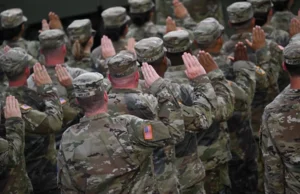 EE.UU. envía miles de soldados más a Oriente Medio mientras Trump ve la guerra cerca del fin