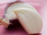 FDA alerta por ajo contaminado: podría causar botulismo y piden no consumirlo