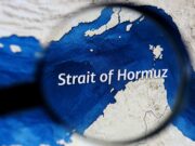 Buques de EE.UU. cruzan el estrecho de Ormuz tras inicio de diálogo con Irán