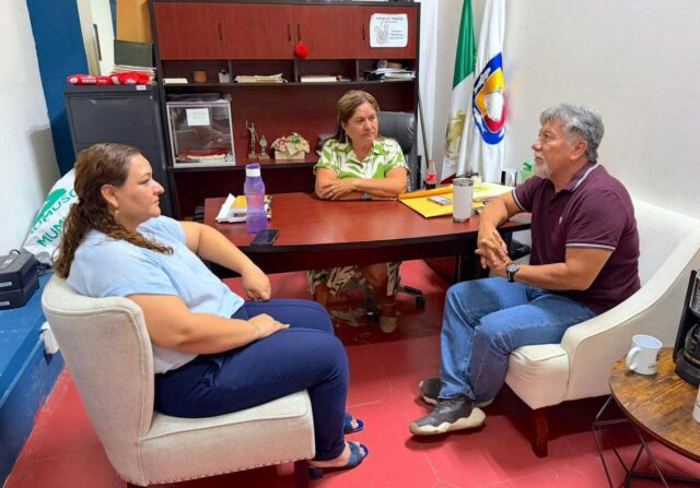 EDUCACIÓN CELEBRACIONES Y ENTEGA DE APOYOS 1