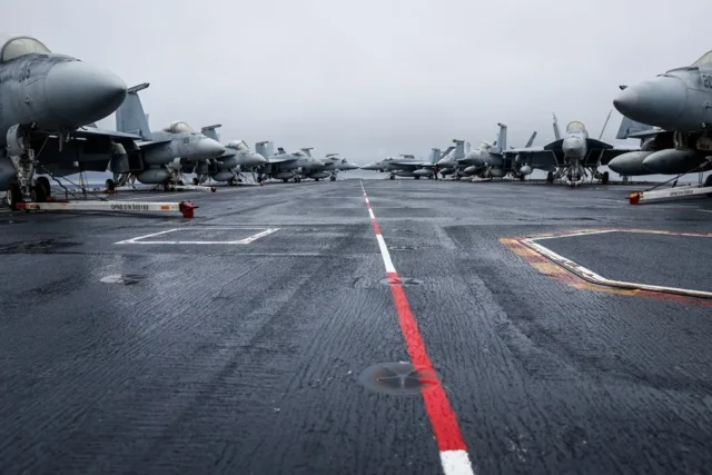 EE.UU_.-portaaviones-USS-Gerald-R.-Ford-1