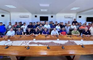 Encabeza Alcalde Christian Agúndez reunión para fortalecer coordinación en la distribución de agua