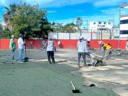 Cumple Christian Agúndez compromiso con vecinos de colonia Jacarandas; inicia rehabilitación de cancha de fútbol