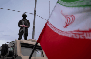 Irán advierte: si EE. UU. se acerca al estrecho de Ormuz, será atacado