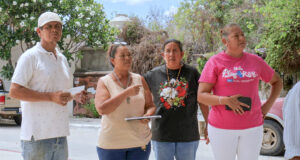 Entrega IMAIA apoyos sociales a familias de Miraflores