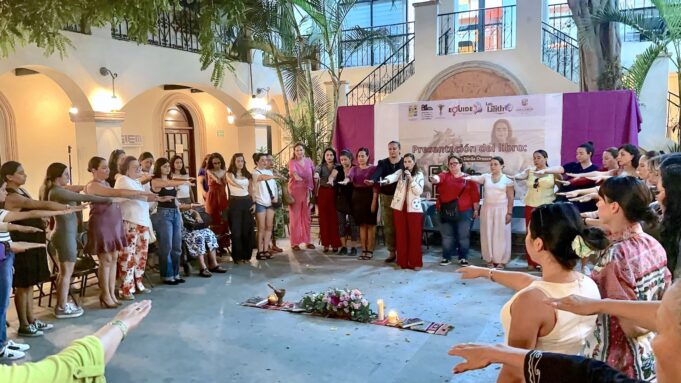 PRESENTACIÓN LIBRO EVA SIN PARAÍSO 4
