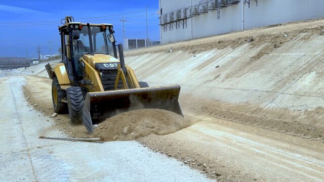 SERVICIOS PÚBLICOS DESAZOLVE ARROYOS CANALES 5