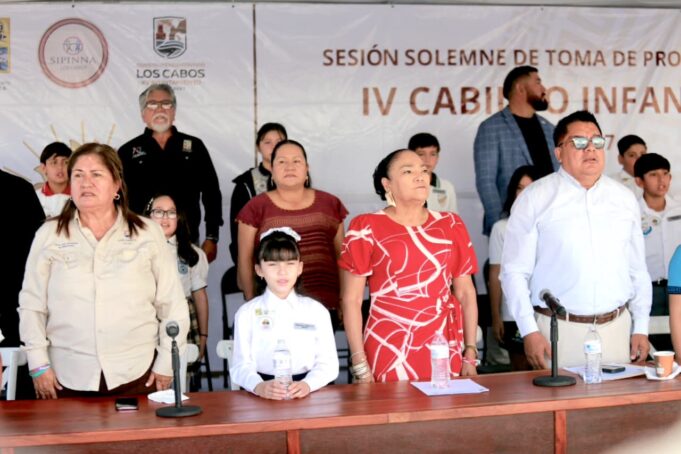 TOMA PROTESTA IV CABILDO INFANTIL LOS CABOS 6