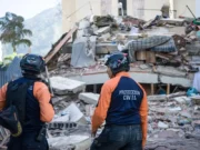 Caracas despierta entre escombros tras los fuertes terremotos en el Caribe de Venezuela