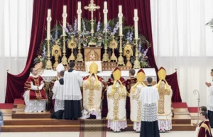El superior de los ‘lefebvrianos’ tacha de injustas e inválidas las sanciones del Vaticano