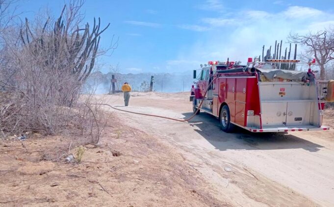 BOMBEROS SJC INCENDIO BASURERO DE SANTIAGO 1
