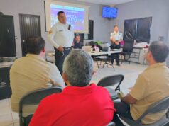 Capacitan a operadores del transporte público para fortalecer seguridad vial en Los Cabos