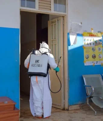 La RDC eleva a 600 el número de muertos por el brote de ébola y detecta casos en una cuarta provincia