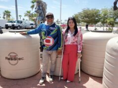 Con el apoyo de la iniciativa privada se entregaron tinacos a familias de Cabo San Lucas