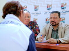 Atiende José Manuel Larumbe a ciudadanía durante audiencia pública en San José del Cabo