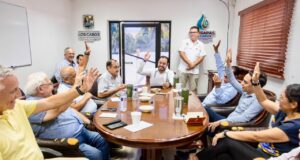 Presentó la Junta de Gobierno de OOMSAPAS Los Cabos a Arturo Sandoval Montaño como propuesta para Director General